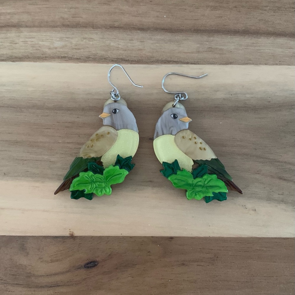 Erstwilder Wondrous Warbler Drop bird Earrings NWOT jewelry